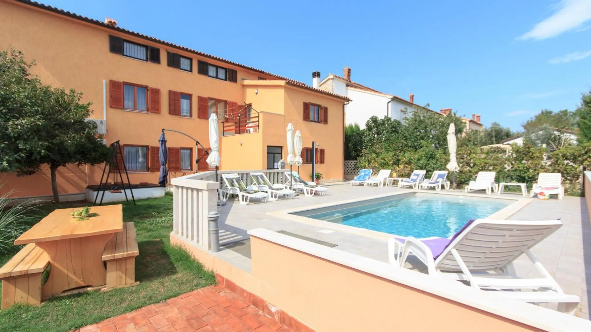Haus In Vinkuran Mit Pool Und Bergblick Villa