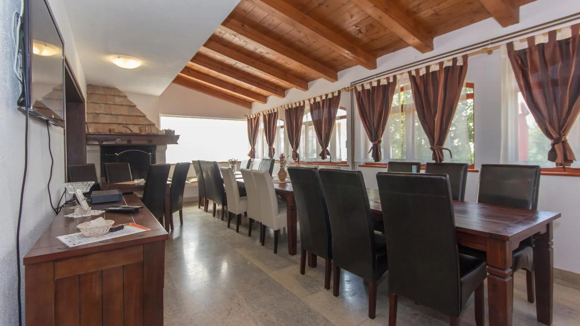 펜션 Haus In Vinkuran Mit Pool Und Bergblick 빌라 크로아티아